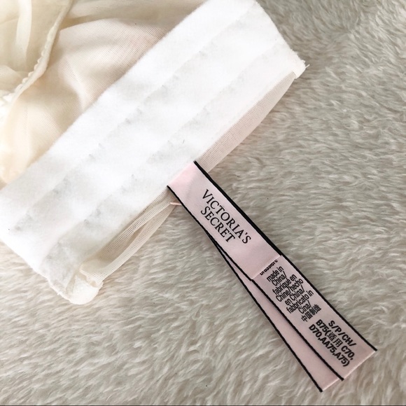 Victoria secret model romantic lace top sleeveless - Picture 5 of 5